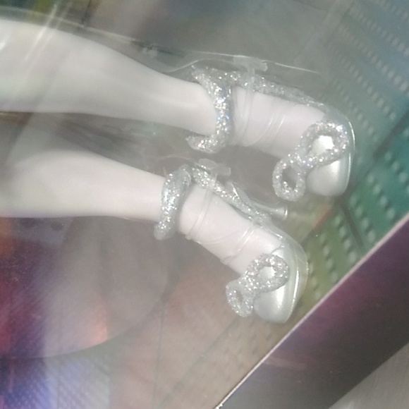 NWT Shadow High Eliza Special Effects Makeup Focus Costume Ball Doll - Picture 8 of 16